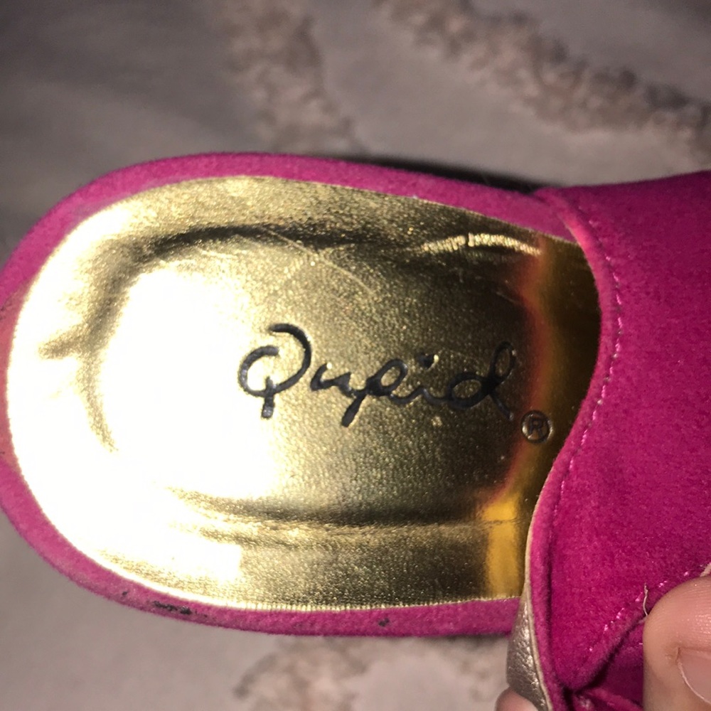 heels - Picture 2 of 3